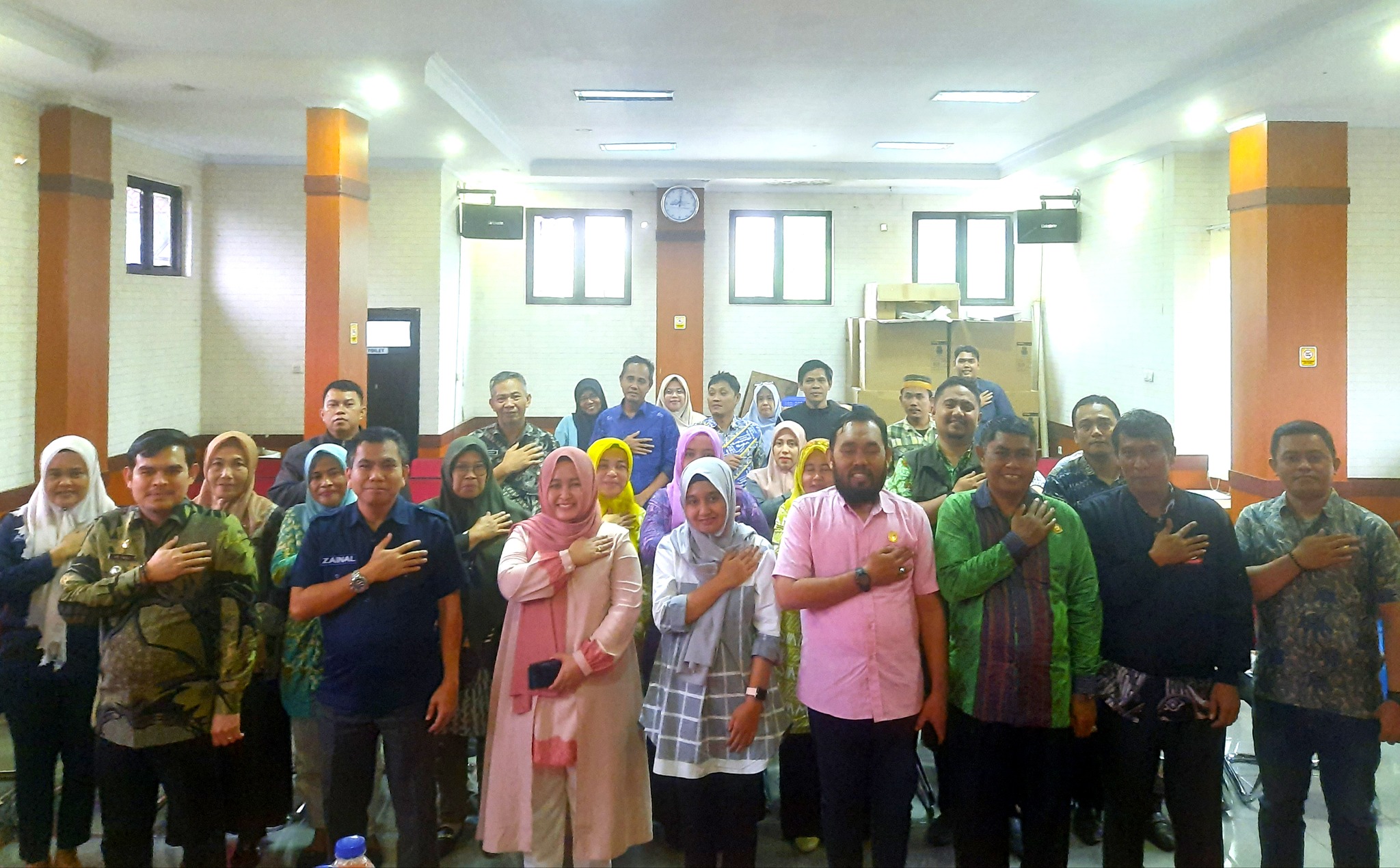 Gambar Camat Mamajang Gelar Rapat koordinasi Bersama KPU Kota Makassar