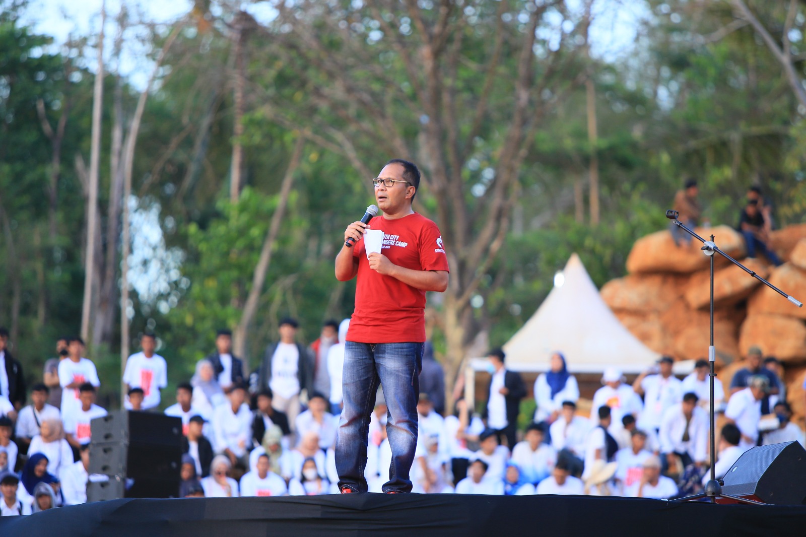 Gambar Walikota Makassar Moh. Ramdhan Pomanto Membuka Resmi Youth City Changer (YCC) APEKSI 2023