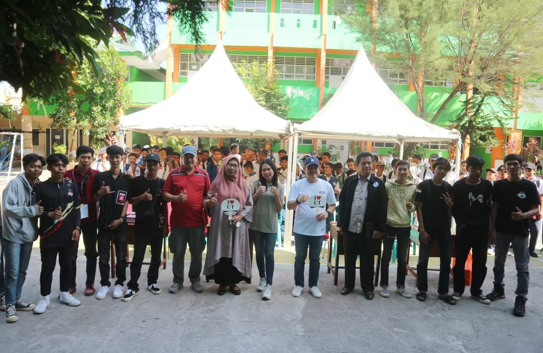 Gambar Camat Mamajang M. Ari Fadli S.STP Membuka Turnamen Offline Free Fire Garena Youth Championship Makassar 2023